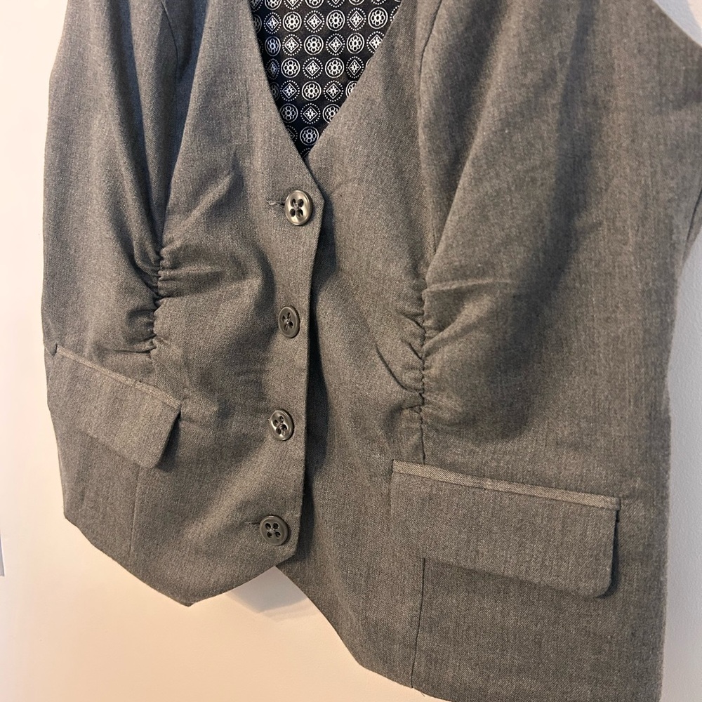 MAURICES Gray Racerback Tailored Vest - Picture 3 of 5